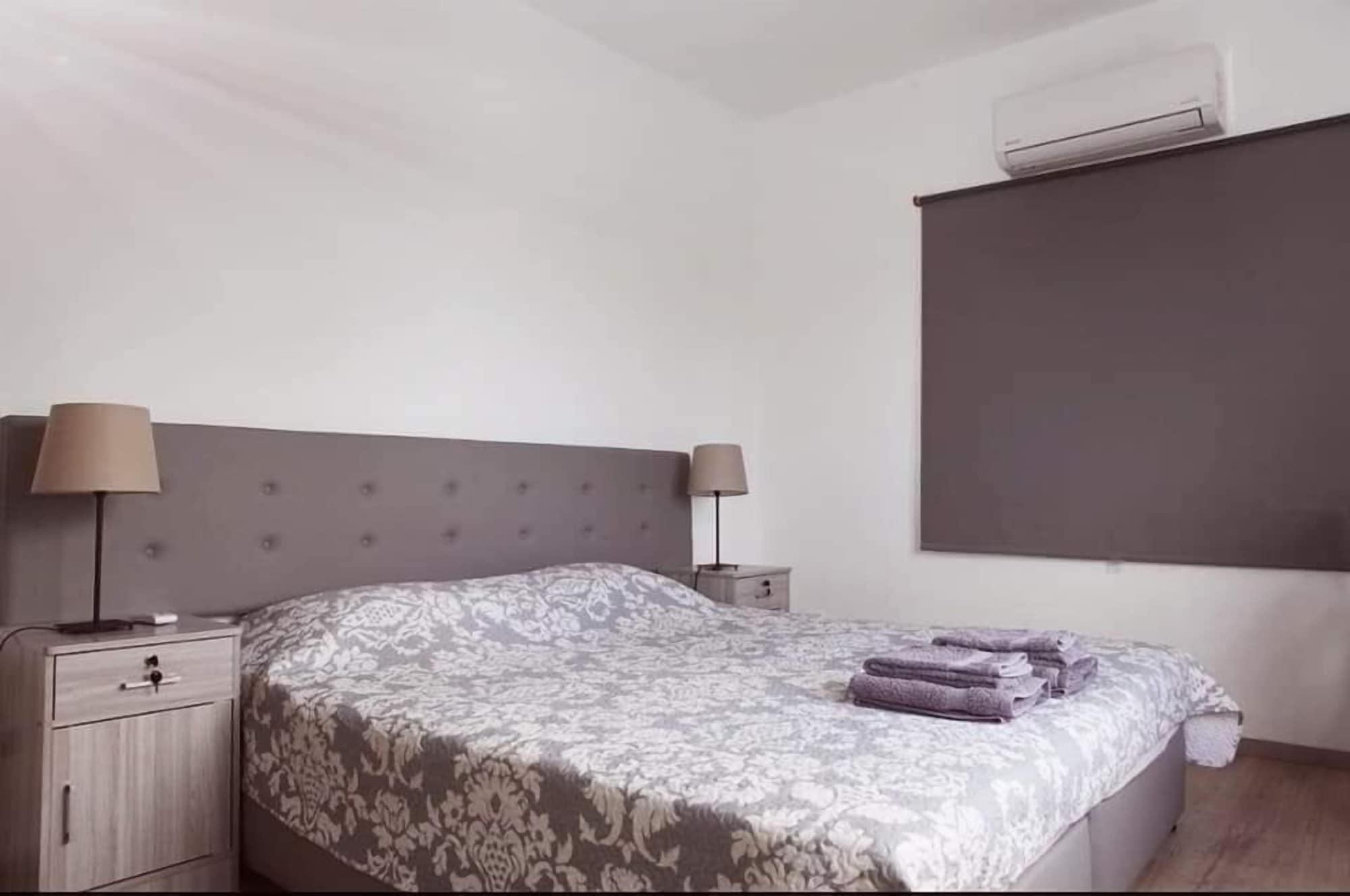 Polyxeni Hotel Apartments Limassol Ngoại thất bức ảnh