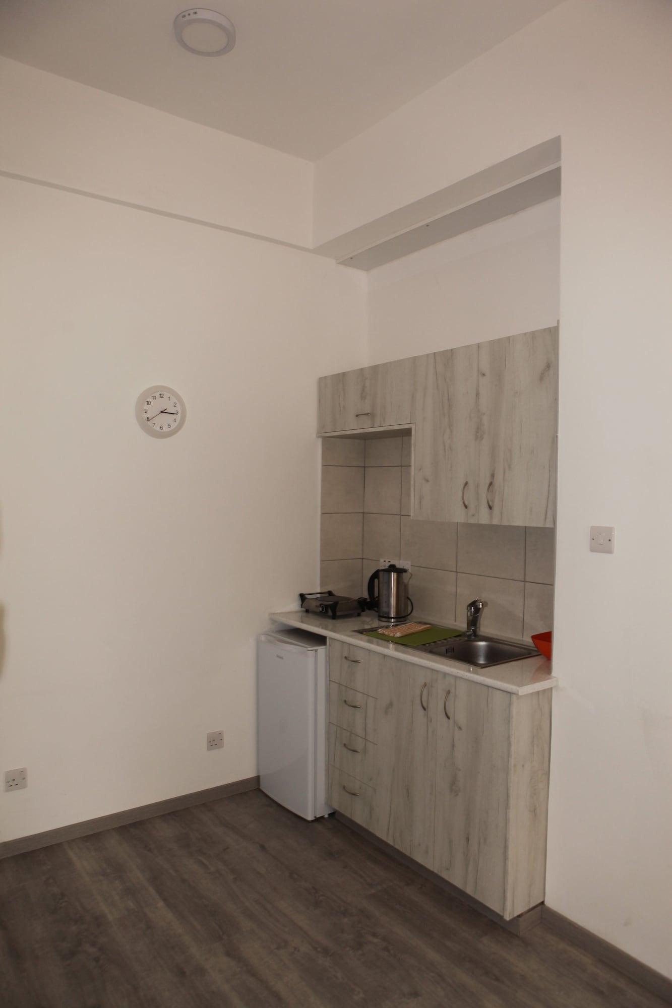 Polyxeni Hotel Apartments Limassol Ngoại thất bức ảnh