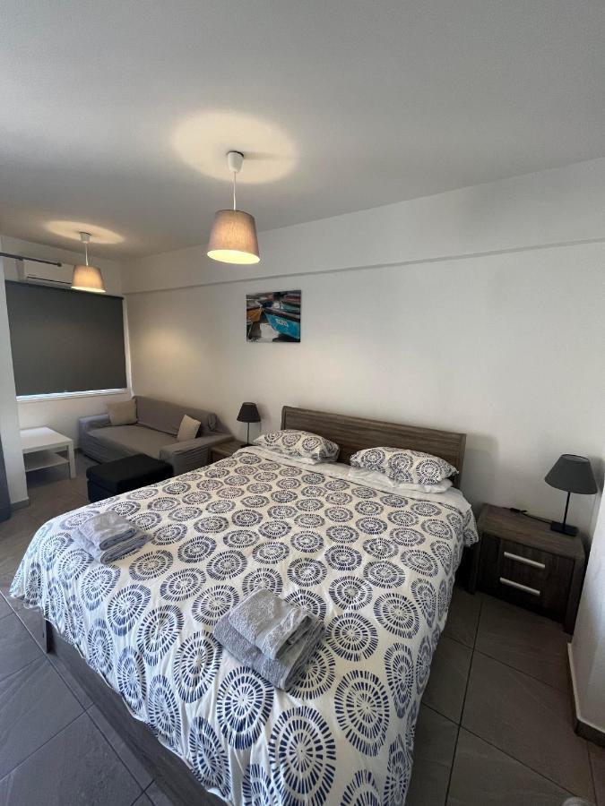Polyxeni Hotel Apartments Limassol Ngoại thất bức ảnh