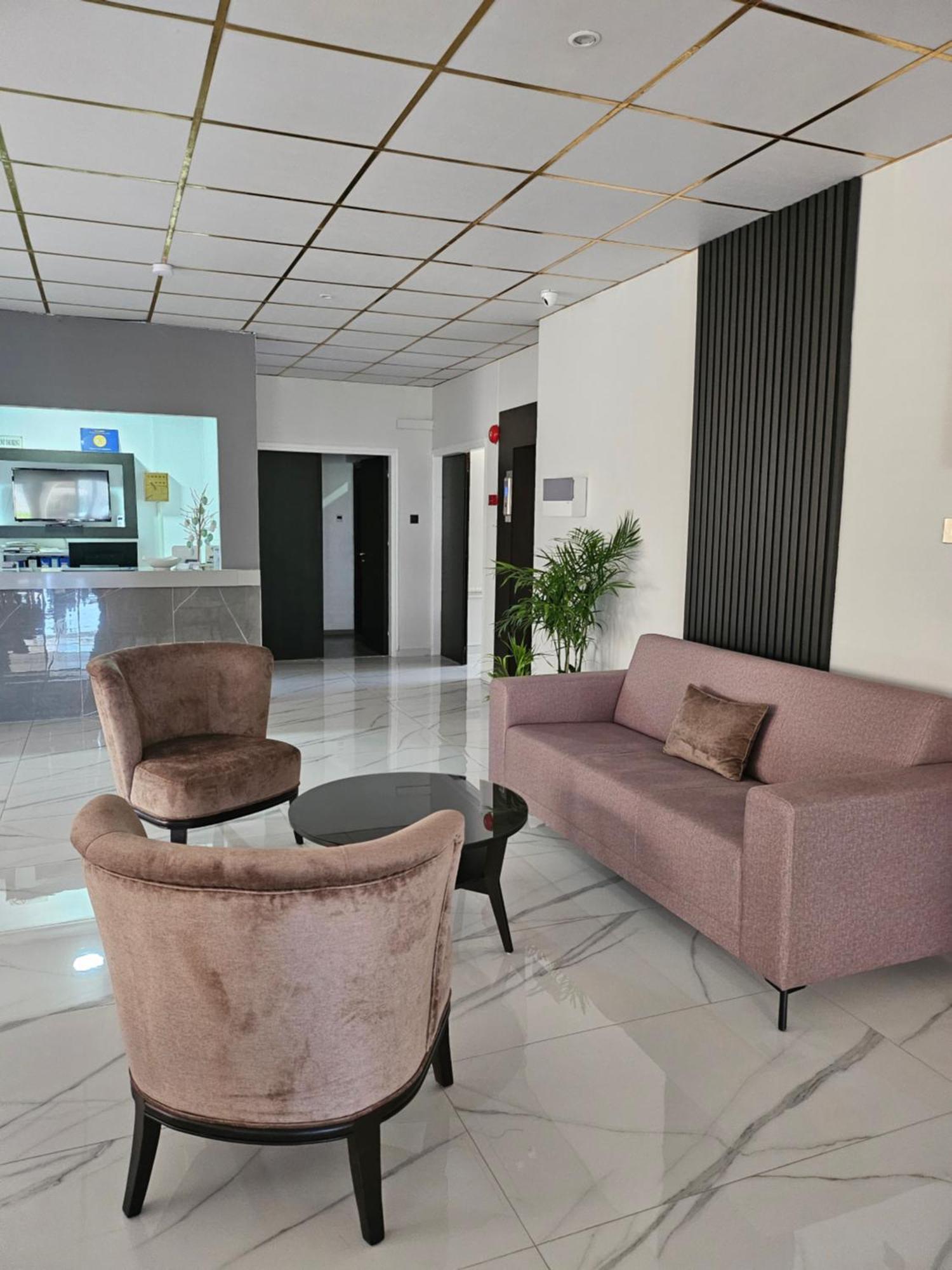 Polyxeni Hotel Apartments Limassol Ngoại thất bức ảnh