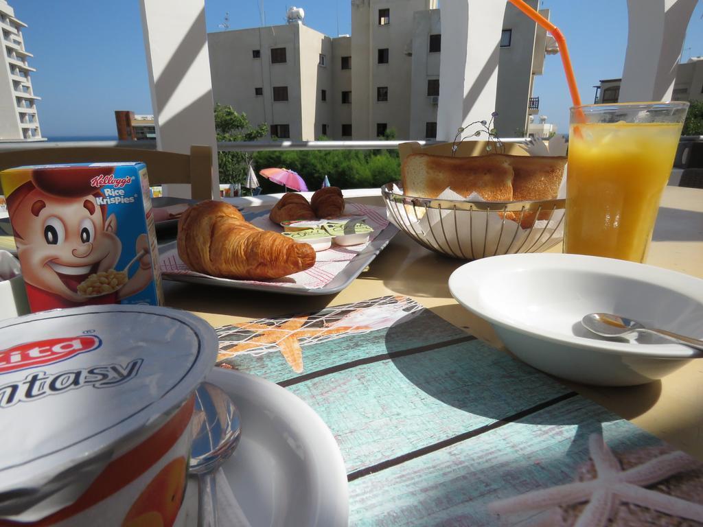 Polyxeni Hotel Apartments Limassol Ngoại thất bức ảnh