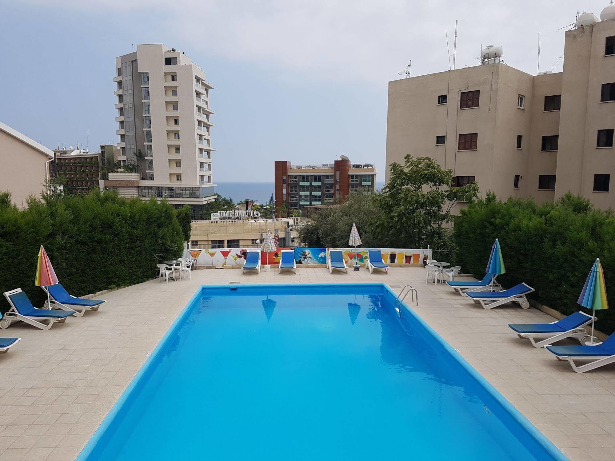 Polyxeni Hotel Apartments Limassol Ngoại thất bức ảnh