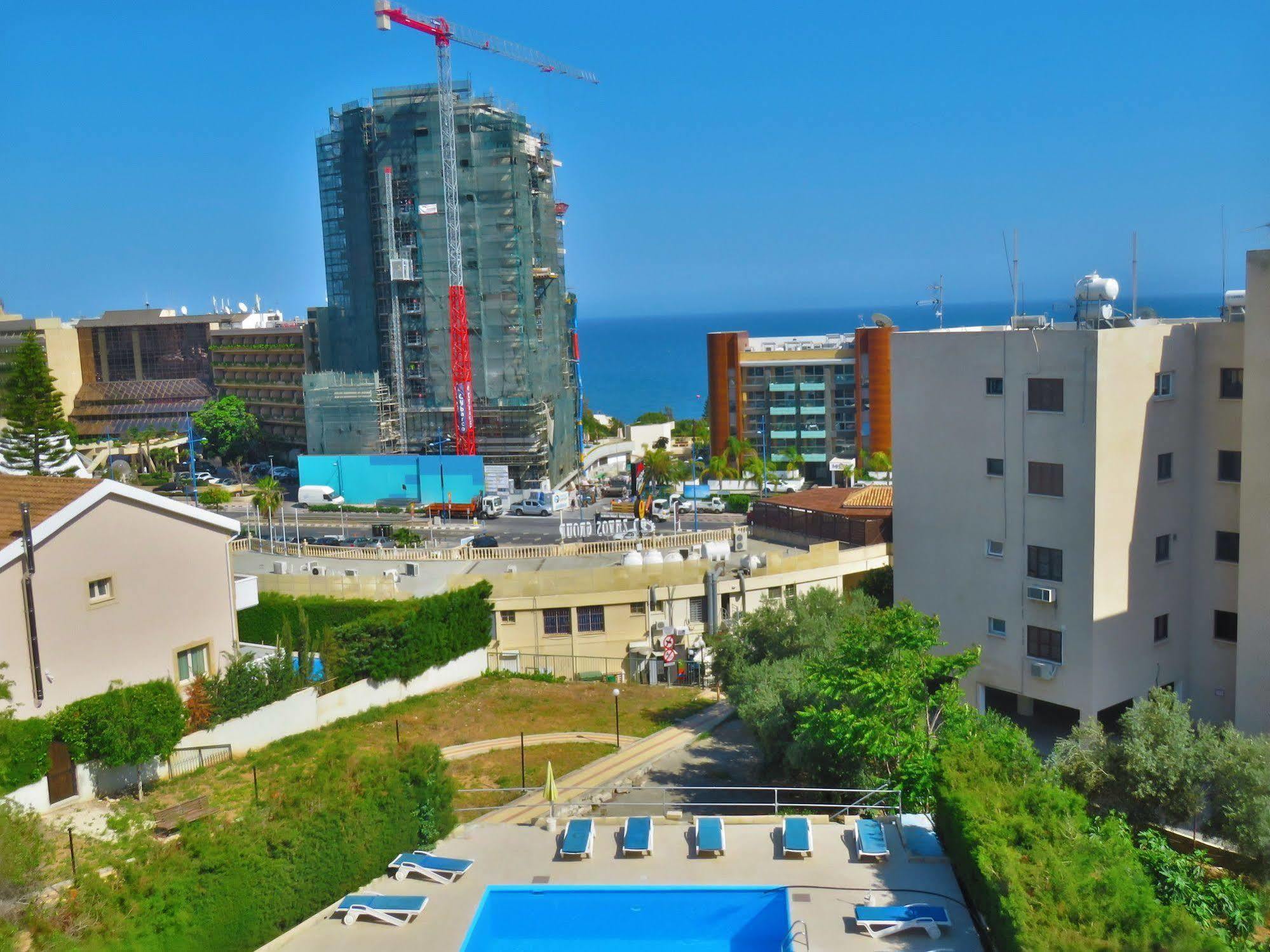 Polyxeni Hotel Apartments Limassol Ngoại thất bức ảnh