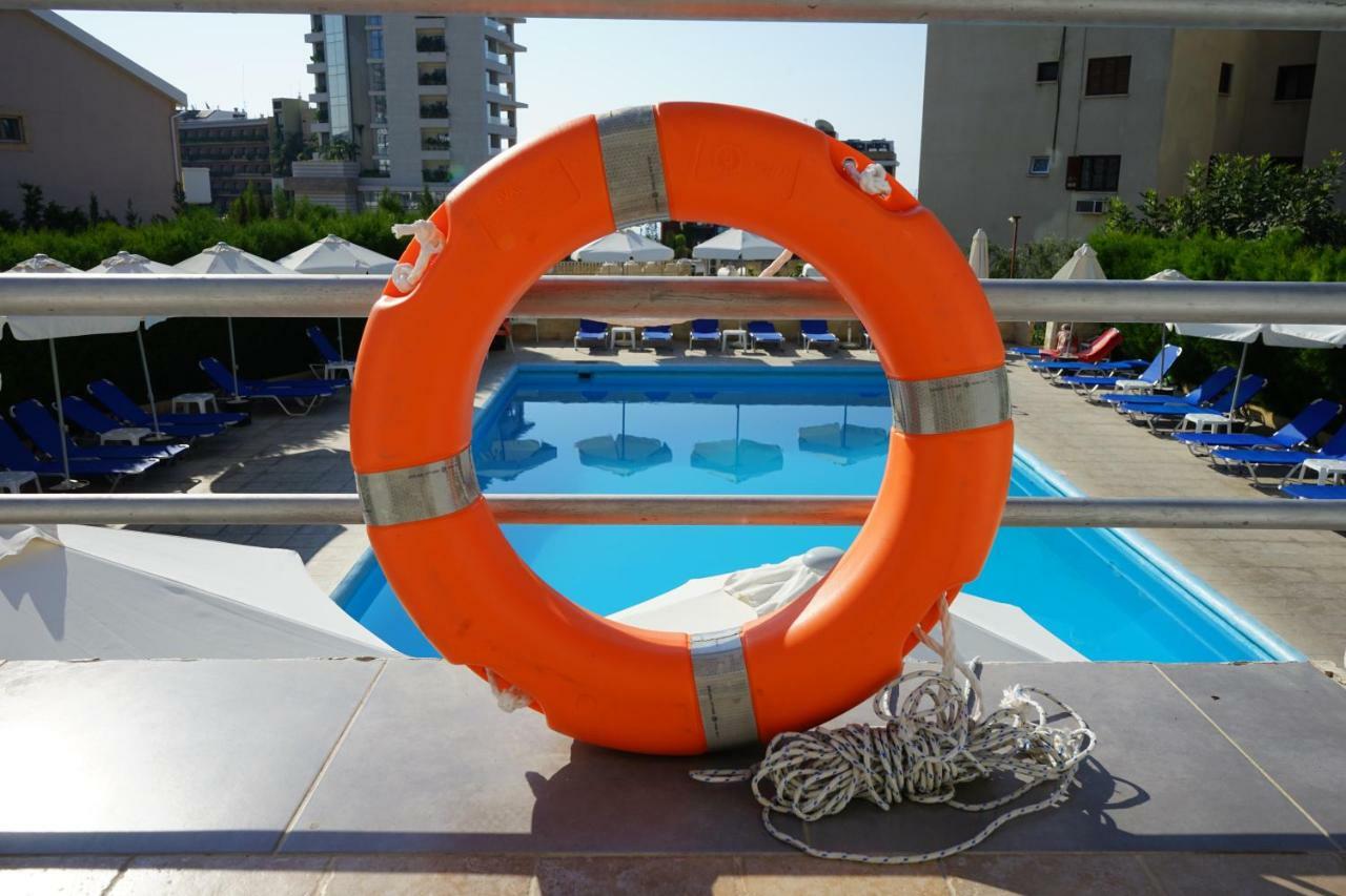 Polyxeni Hotel Apartments Limassol Ngoại thất bức ảnh
